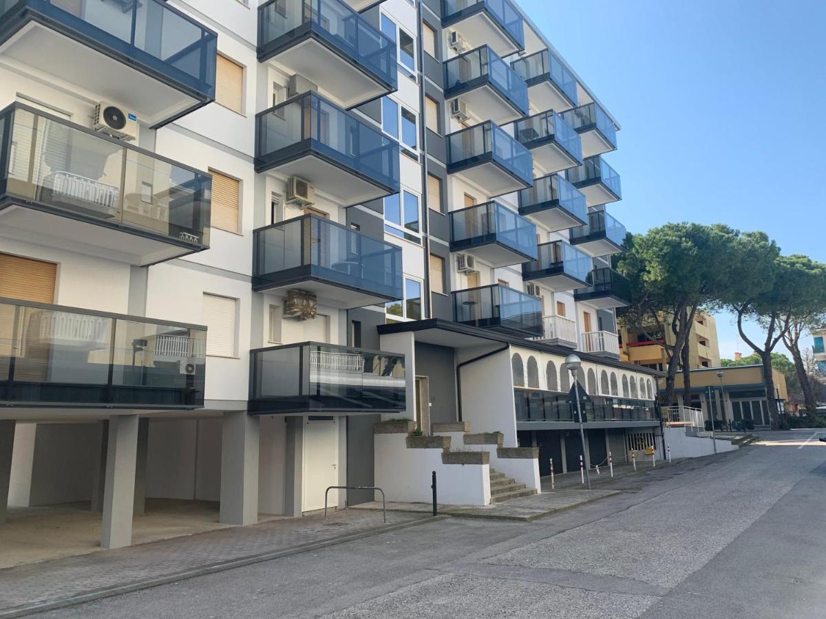 Malibu Apartments Bibione Exterior foto